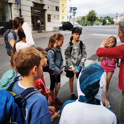 Innsbruck-Fahrt: Vor der Ottoburg