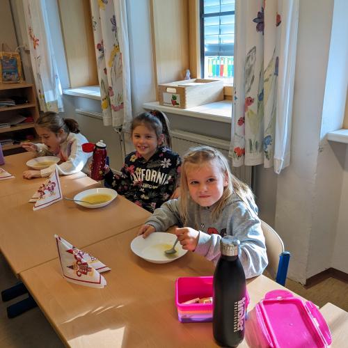 Buchstabensuppe zum Buchstabenfest