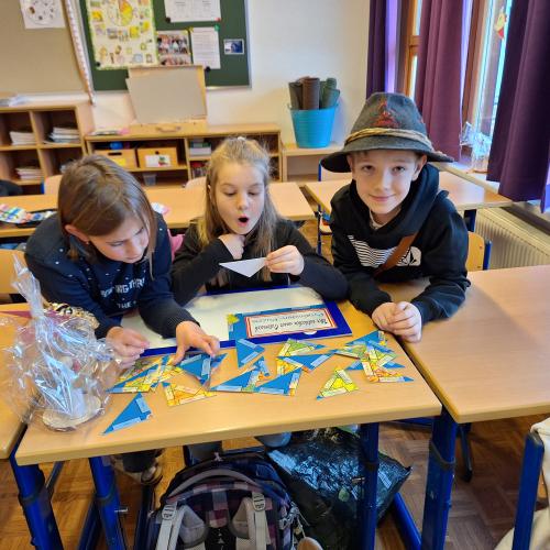 Stationsarbeit Sachunterricht - Österreichpuzzle mit Quiz