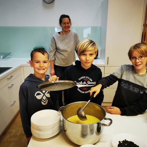 Gesunde Jause - Die 3. Stufe präsentiert ihr Buffet