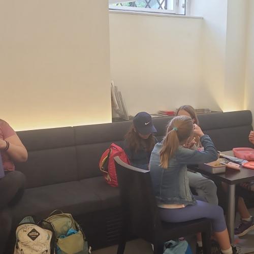 Jausenpause im Volkskunstmuseum