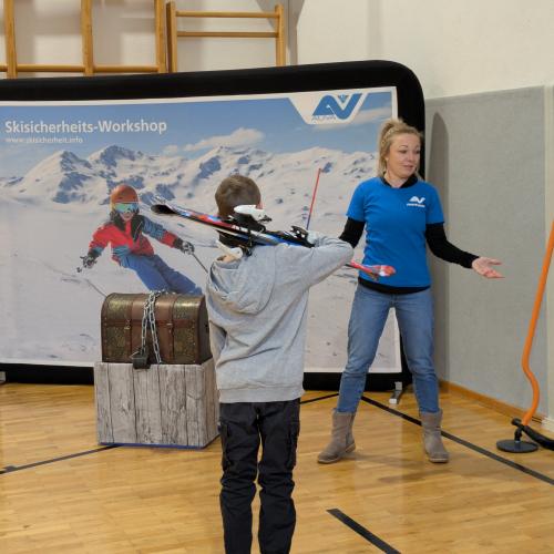 Wie transportiere ich die Schi richtig? 