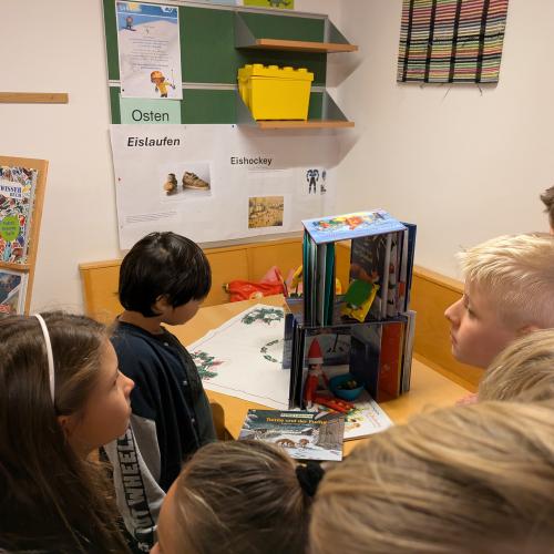 In der vierten Klasse ist eine Elfe eingezogen 