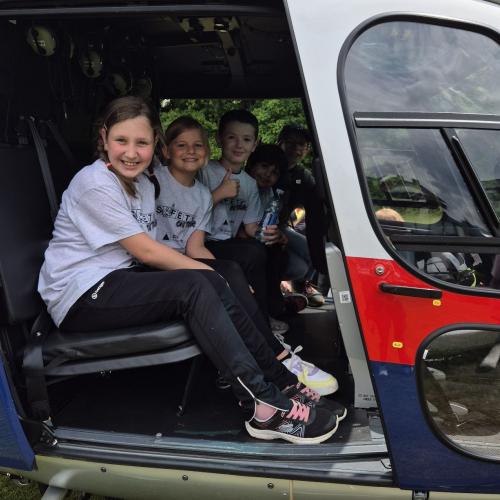 Besichtigung des Polizeihubschraubers 