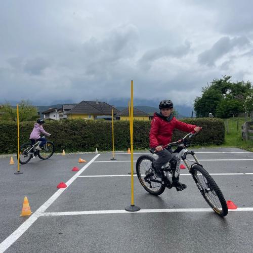 Radtechniktraining Slalom 