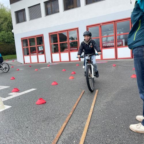Radtechniktraining enge Strecke 