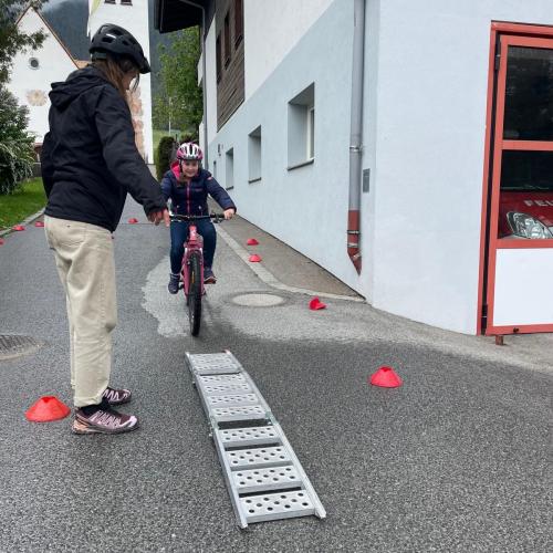 Radtechniktraining Rampe mit Unebenheiten 