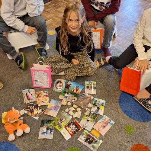 Die 2. Stufe stellt ihre Ferienplaudertasche vor