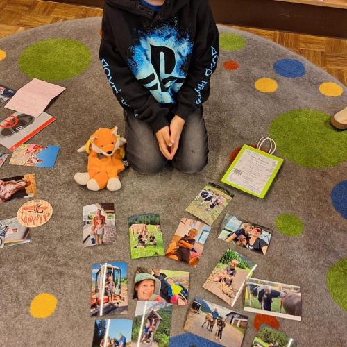 Die 2. Stufe stellt ihre Ferienplaudertasche vor