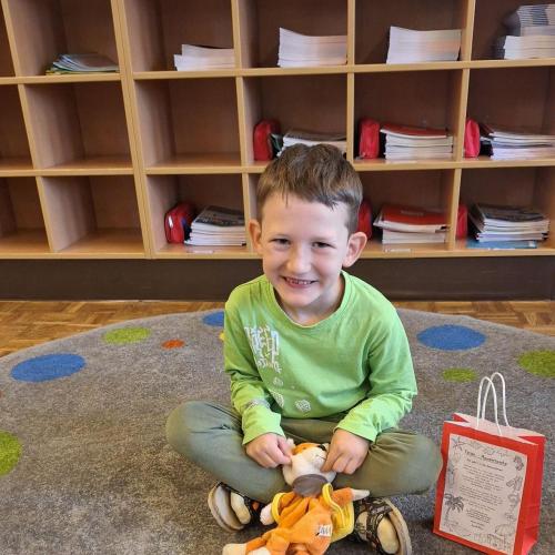 Die 2. Stufe stellt ihre Ferienplaudertasche vor