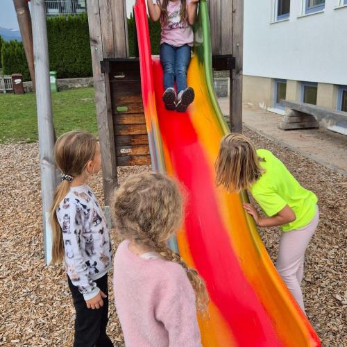 Wir lernen lesen mit der Leserutsche 