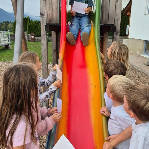 Wir lernen lesen mit der Leserutsche 